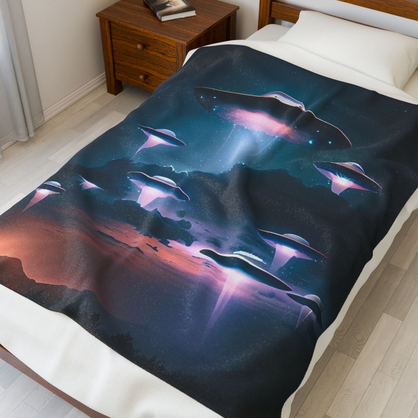 Cosmic UFO Velveteen Plush Blanket - Soft, Warm, and Out of This World!